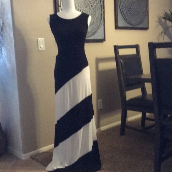 Beige by Eci Maxi Dress - Picture 2 of 15